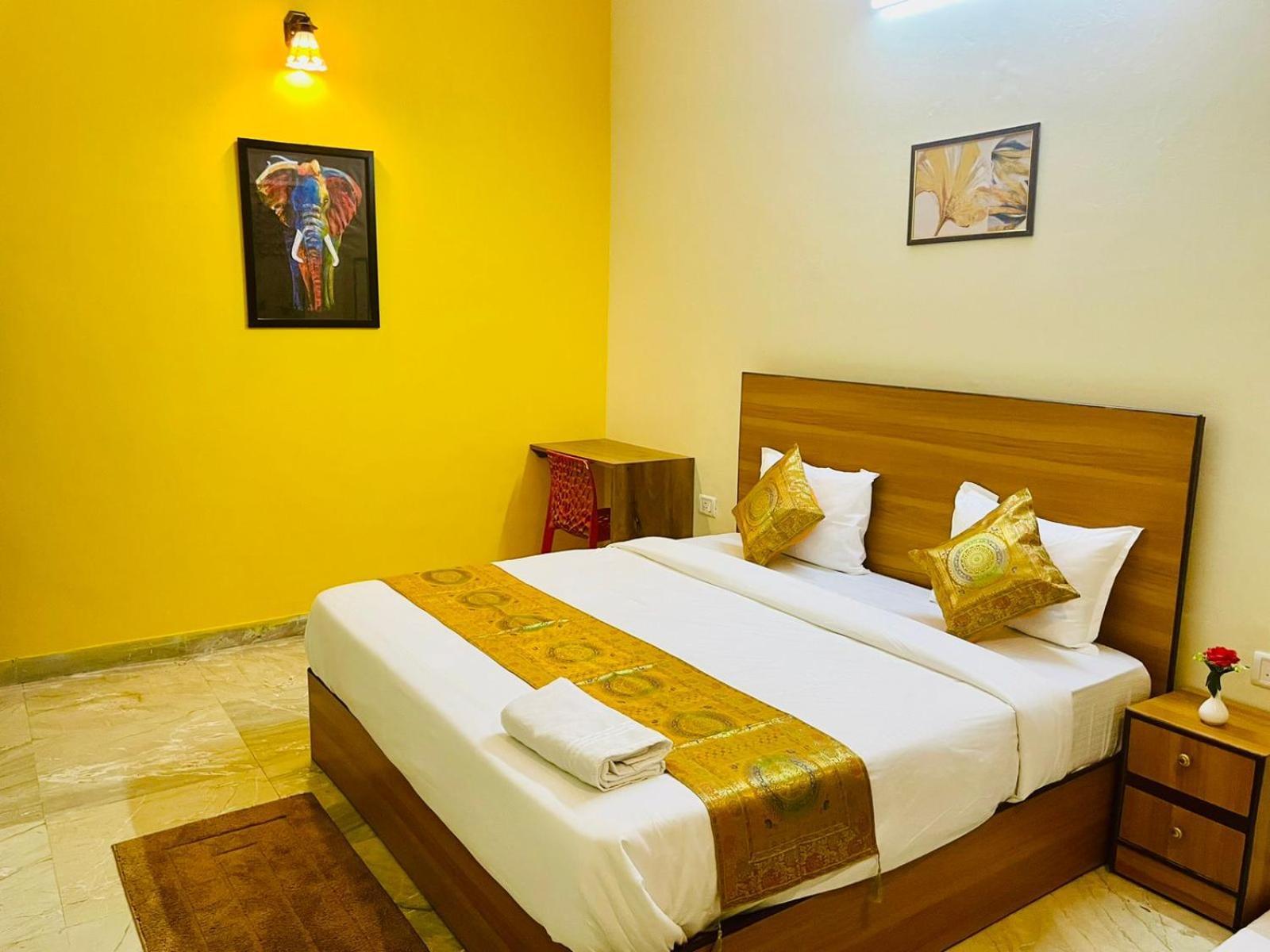 Shankar Vilaas -A Boutique Stay Forigners Choice Near Ghats And Temples 바라나시 외부 사진