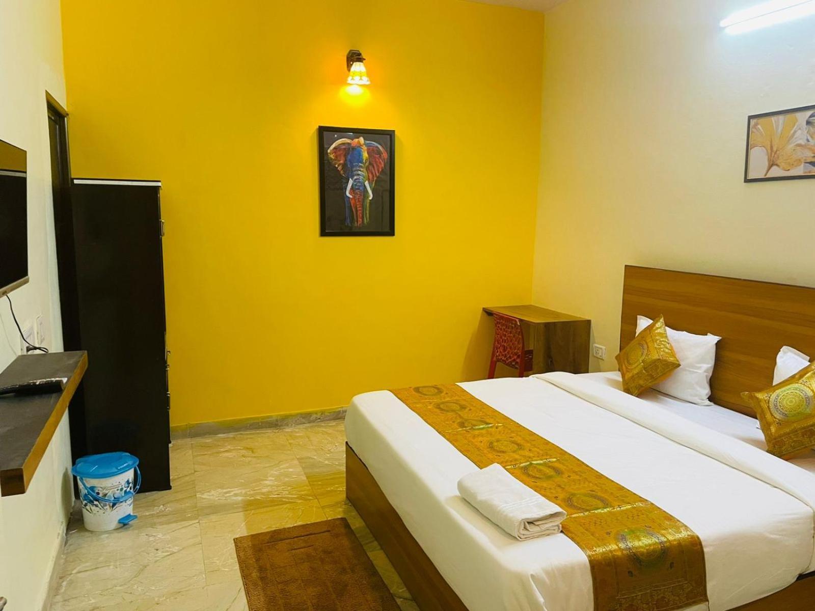 Shankar Vilaas -A Boutique Stay Forigners Choice Near Ghats And Temples 바라나시 외부 사진