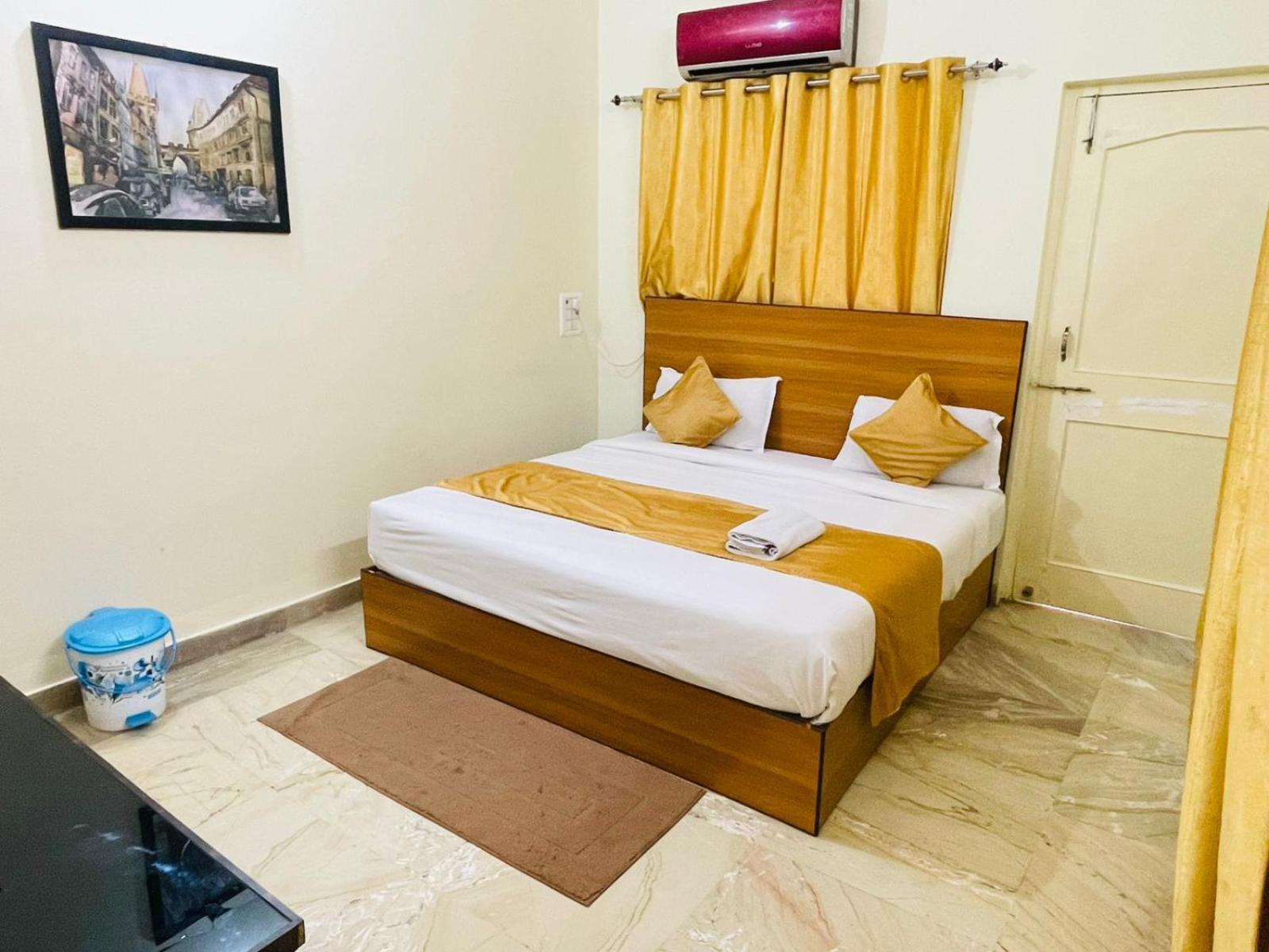 Shankar Vilaas -A Boutique Stay Forigners Choice Near Ghats And Temples 바라나시 외부 사진
